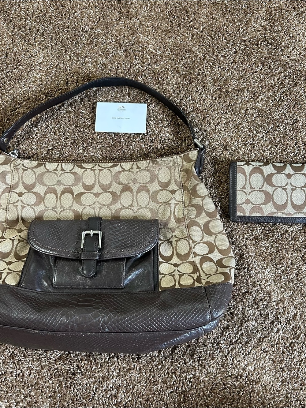 Coach Charlie Signature Canvas Hobo Bag & Matching Slim Wallet Set Brown Gold